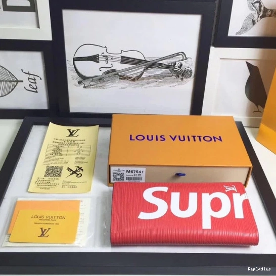 Cheap Supreme Vuitton wallet Louis 0809